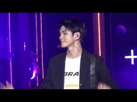 181117 HEC KOREA CONCERT : Seongwu is love ♥