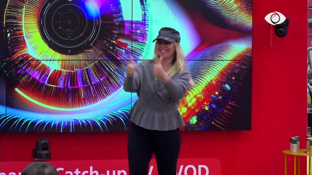 Gerta bën me pantonime fjalën “pusht”, banorët e gjejnë: Sinonimi i dredharak…