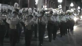 preview picture of video 'McGuffey Band Washington PA Christmas Parade 2008'