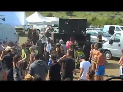 nroftek-metronom-tecko trafik bastard connection 2 06/06/15