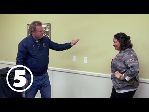 Morgan är inte rädd för att skämmas när han testar improvisationsteater