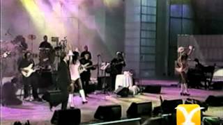 Cristian Castro, Lloran las rosas, Festival de Viña 2000