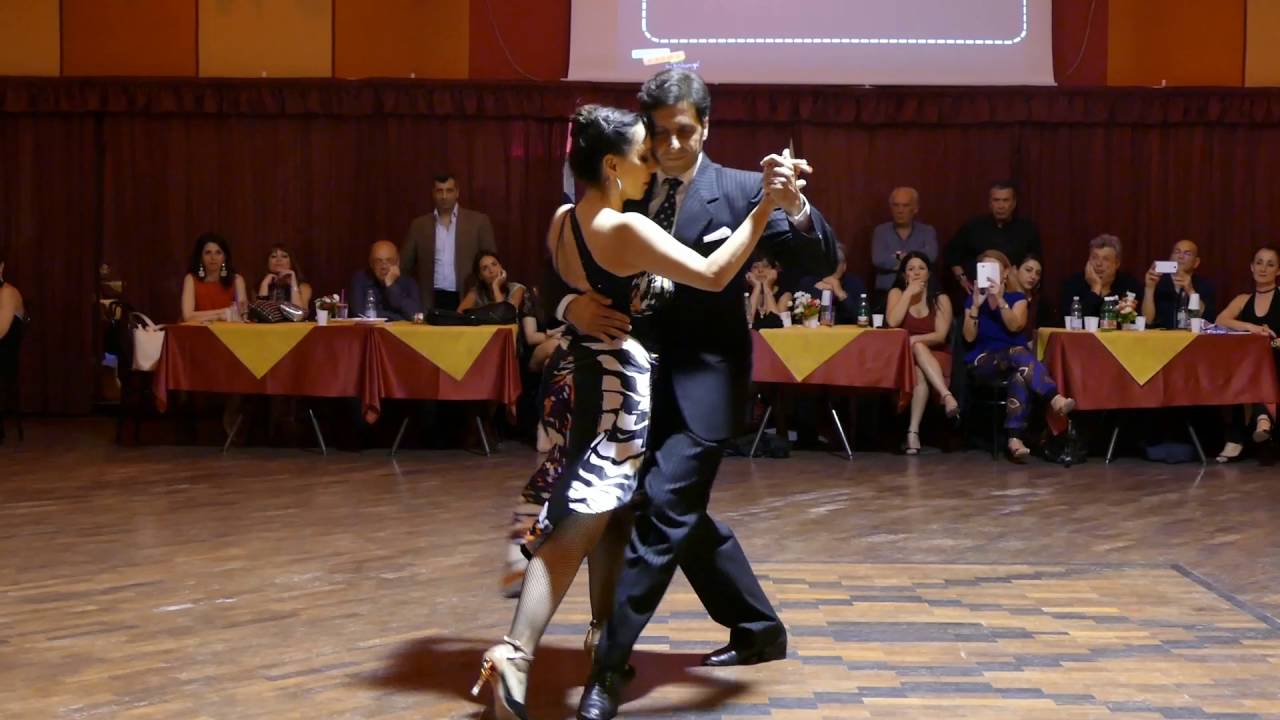 Milena Plebs & Sergio Cortazzo, Esta noche de luna. Napoli, Salon Baires (Majestic), 20/5/2016 - 1/4