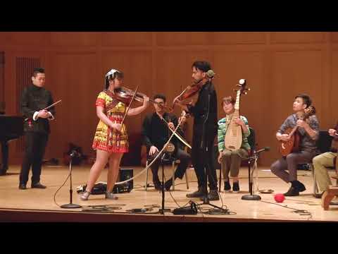 Qiyun Zhao, on stage duo improvisation on Chinese drama with Wu Man, Silkroad Ensemble's GMW Concert