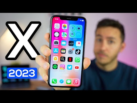 iPhone X in 2023: Is it worth it? Watch this before...