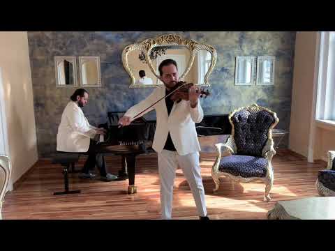 „Addig szeretnék élni csak...“ in Janoska Style