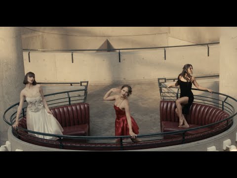 Catalina Cara -  CIRCLES