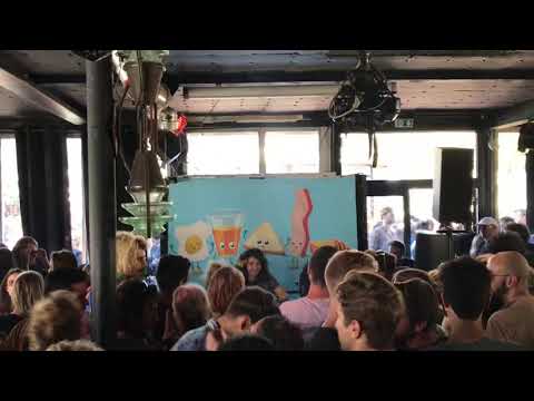 Alexandra @ Breakfast Club / Café Barge