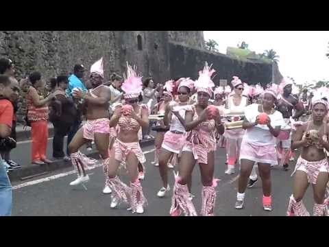 POM POM C'CHAN'N Martinique CARNAVAL du Dimanche 26 Janvier 2014 Video