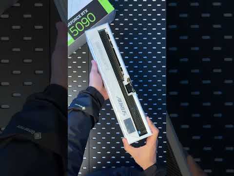 AORUS GeForce RTX™ 5090 MASTER ICE 32G Unboxing 💥