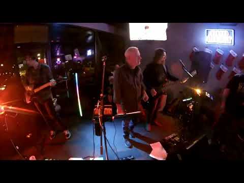 Ninety5 Band Performing Should I Stay Or Should I Go by The Clash