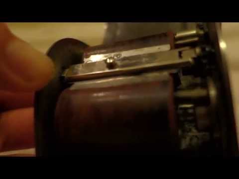 Rotbart Tank Mechanical DE Blade Stropper