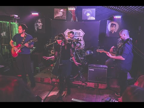 Pisan Jelen - Kaval sviri (live 2022., Zagreb)