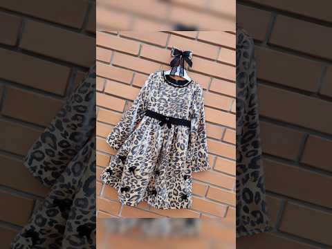 Платье девочке с лео-принтом Стефани с бантиками 110 116 122 - фото 1 - id-p2884527165