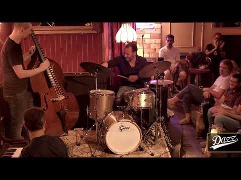 ELIO COPPOLA TRIO feat. JOYCE ELAINE YUILLE