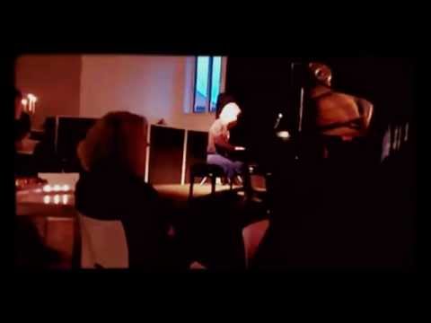 download lagu mp3 mp4 Julia Nielsen, download lagu Julia Nielsen gratis, unduh video klip Julia Nielsen