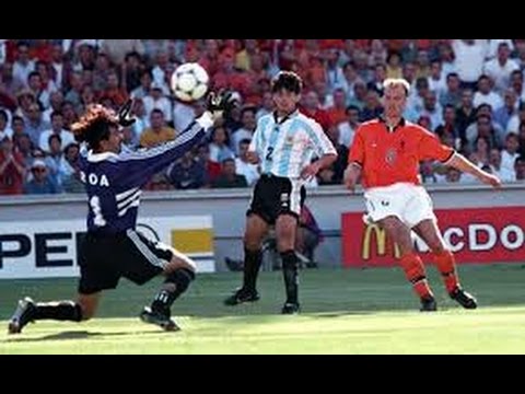 United suffer historic loss to Newcastle, Chelsea beaten by Stoke