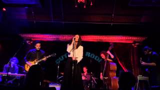 Minnie Driver Close To Me