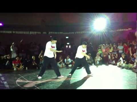 Juste Debout 2011(Semi-Final): Michael Jackson(MY&SG) VS Korea [HD]