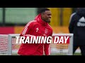 TRAINING DAY | New balls & club football around the corner ?