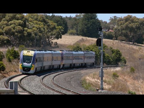 Vline Vlocity Climbing Lovely Banks (11/12/2018) - PoathTV Australian Trains & Railways