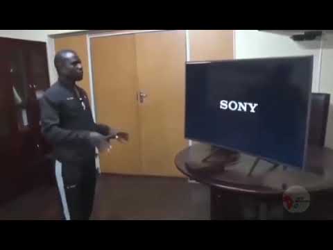 Zimbabwean inventor Maxwell Chikumbutso has reportedly created a radio-frequency powered television