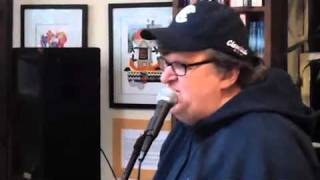 The Story of How Harry Chapin Helped Michael Moore Start &#39;The Flint Voice&#39; in 1977 (10/21/11)