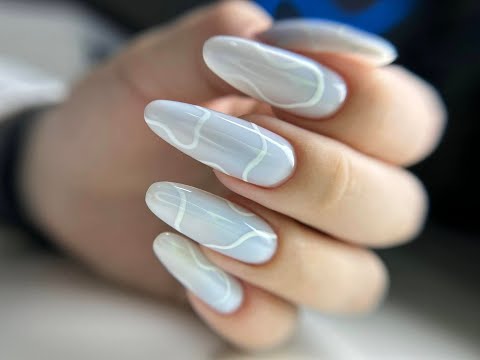 Kosmetyczka - Two Sisters - video