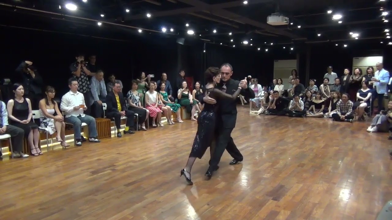 Video thumbnail for 20240601 Exhibition of Claudia Codega y Esteban Moreno 1/5 (Cam1)