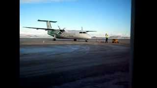 preview picture of video 'Widerøe Bombardier Dash-8 in Kirkenes airport'