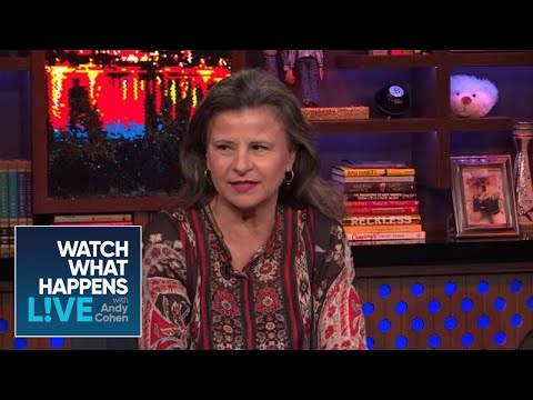 Tracey Ullman’s Robot Melania Trump Sketch | WWHL