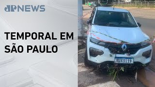 Mulher morre após carro ficar submerso na Zona Norte de SP