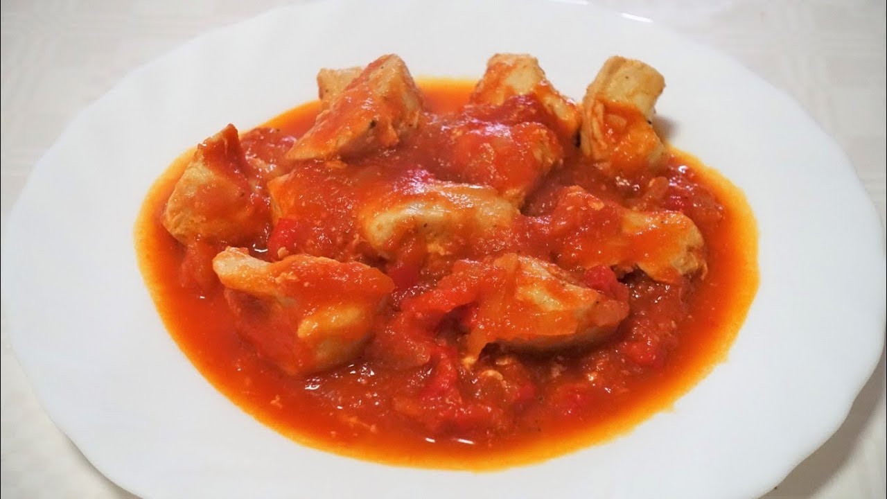 POLLO EN SALSA DE TOMATE