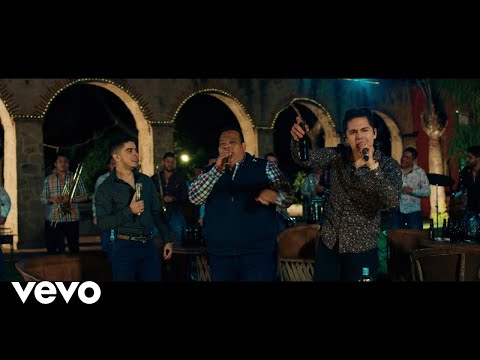 Banda Los Sebastianes De Saúl Plata - Popurrí: En Vida / A Través Del Vaso / El Carrito (En Vivo)