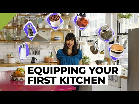 The Essential Tools for Equipping Your First Kitchen | Lifehacker