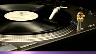 Luther Vandross - She Loves Me Back