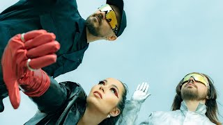 Musik-Video-Miniaturansicht zu 100 Pytań Do Songtext von Kępiński Kowalonek feat. Mery Spolsky