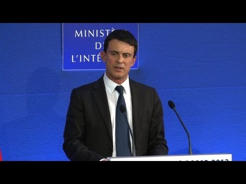 Prise d'otages: Valls appelle à la prudence sur les informations