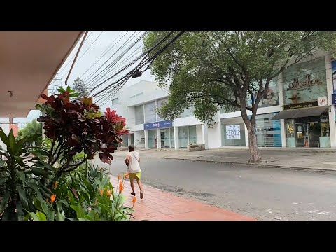 We ran out without paying the bill #Humor #joke #colombia