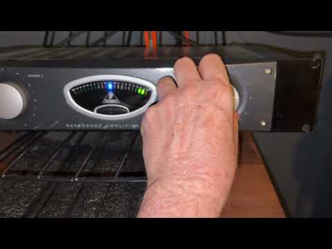 Behringer A500 600-Watt Studio Reference Power Amplifier 2016 - Present - Standard image 11