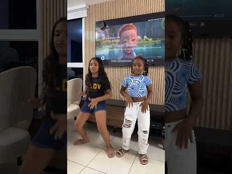 La rubia de oro y el mejor baile 💃 😱 #viralshorts #bailesvirales #bailesdetiktok