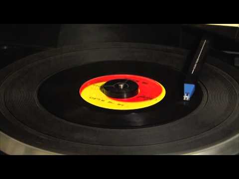The Beatles 45s at 33 1/3 RPM Series - I Am The Walrus