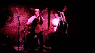 THE Domino Kings - Spanish Song (Les Gallier, Stevie Newman, Brian Capps)