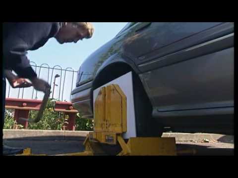 Wheel clamping 'breaches human rights'