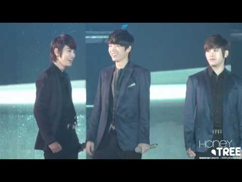 111207 kpop world festival woohyun fancam