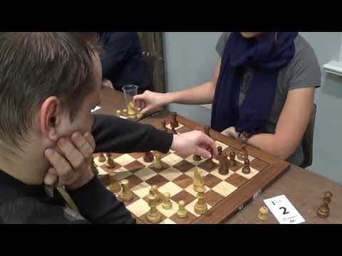 GM Ilmars Starostits - WGM Laura Rogule, Queen's pawn opening, Blitz chess