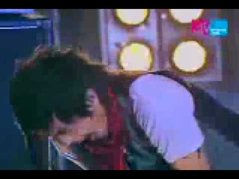 HUH  - Pop Shuvit (Malaysia), Ahli Fiqir (Singapore), Saint Loco (Indonesia), Slapshock (Philippines), Silksounds (Thailand) and Thaitanium (Thailand) - Mara Bahaya (live @ MTV Asia Awards 2008)