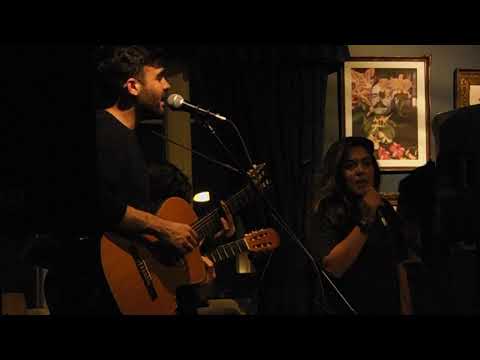 Benjamin Walker - Un Beso Más ft. Jo Aedo