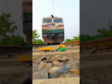 Train VS TATA Truck & Auto Rickshaw #shorts
