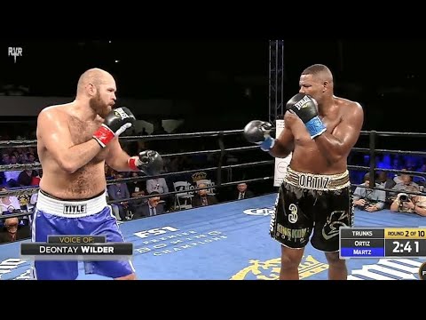 Luis Ortiz stops  Daniel Martz in round 2